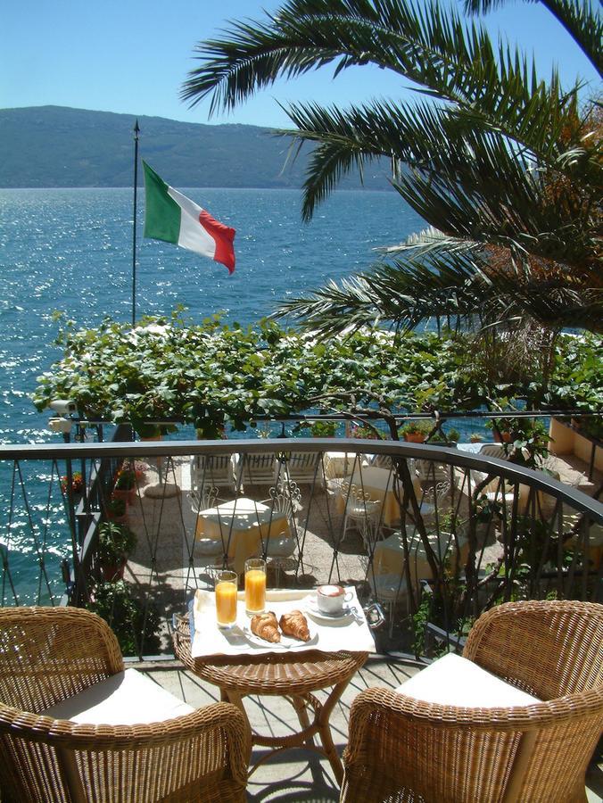 Hotel Du Lac Gargnano Exterior photo